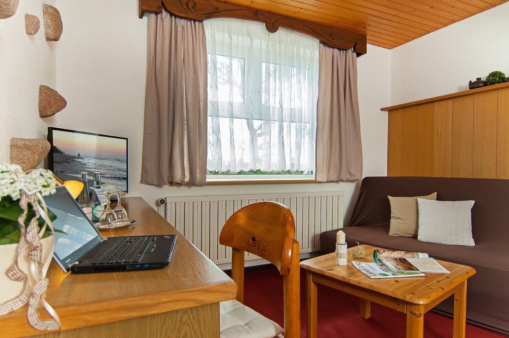 Hotel Garni Godenhof Wanderup Exterior photo